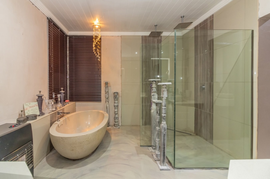 6 Bedroom Property for Sale in Elandia Free State